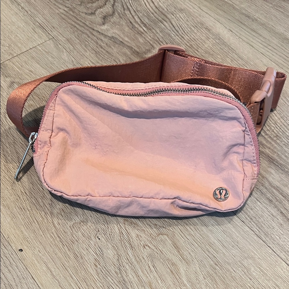 Lululemon Athletica Light Pink Belt Bag